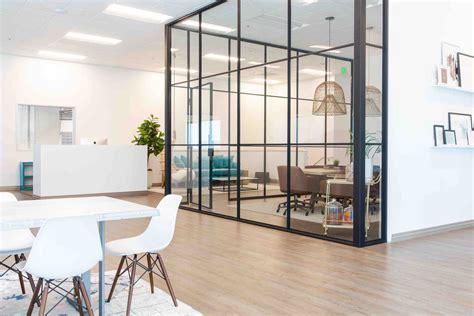 Uneebo Office Interior Design Gives Startup Offices What They Need