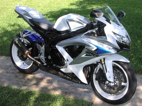 Get the latest specifications for suzuki gsr 600 2008 motorcycle from mbike.com! 2008 Suzuki Gsx-R 600 Sportbike for sale on 2040-motos