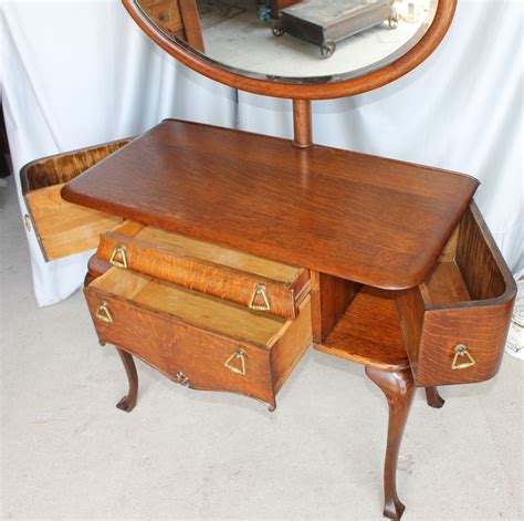 Bargain John's Antiques | Antique Victorian Oak Vanity with unusual ...