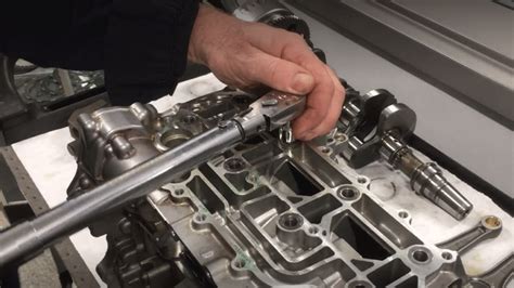 How To Use A Torque Wrench Amsoil Blog