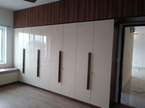 Laminate Plywood Bedroom Wooden Wardrobe Rs 650 Square Feet Ldr