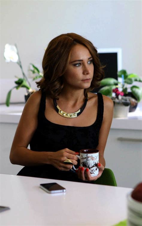 burçin terzioğlu merhamet tv series 2013 2014 tv series 2013 turkish beauty celebs