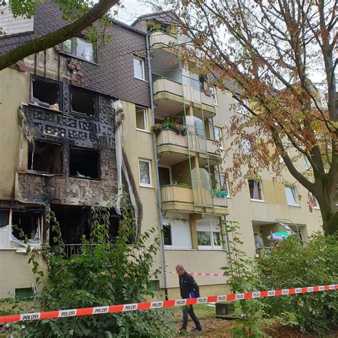 Rauchwolke über chemiepark leverkusen quelle: Feuer in Mehrfamilienhaus in Wiesdorf - Radio Leverkusen