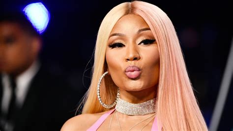 Nicki Minaj Shows Off Fresh Face In This Recent Video And Fans Are Here