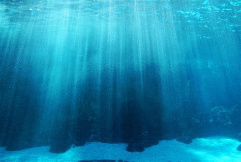 Underwater Light Rays Dreams Destinations