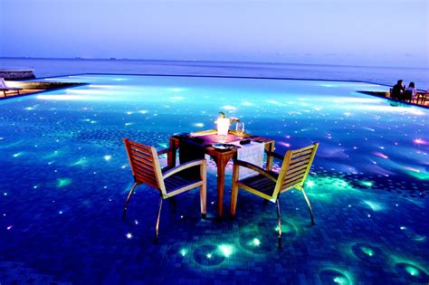 Huvafen Fushi Maldives Worlds First Underwater Spa Spa Living
