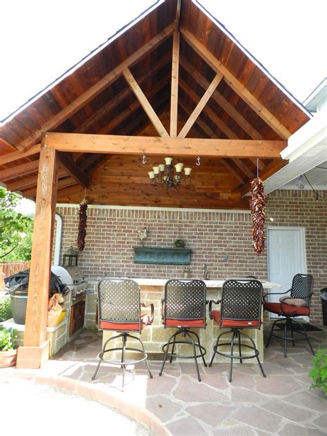 Infinity group llc is a general contracting company dedicated to its clients, partners, associates, and employees. Outdoor Kitchen and Bar - Traditional - Patio - Dallas ...