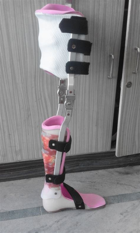 Custom Leg Braces For Recreational And Theatrical Purposes Knee Ankle Foot Orthosis Kafo Kafo