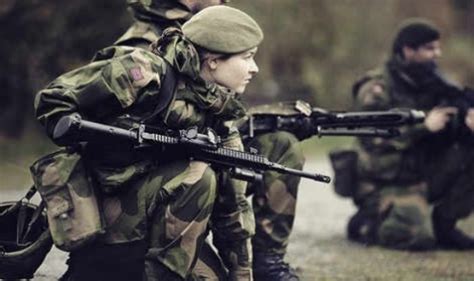 The Women Of The Norwegian Military 45 Pics