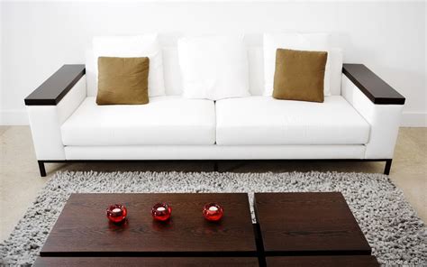 Now, in all fairness, the couches featured in the photos of this post are hardly. Minimalis White Leather Sofa - Interior Design Ideas