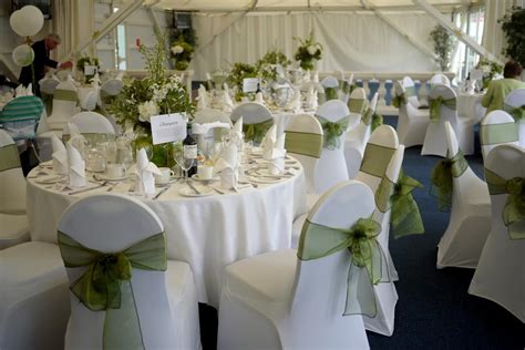 How To Decorate A Banquet Hall For Wedding Leadersrooms