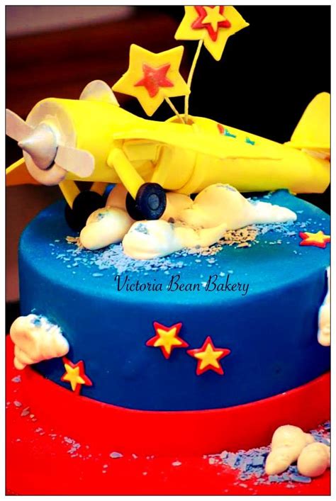 Retro Planes Sugar Art And Cakesvictoria Bean Bakery Cake Sugar