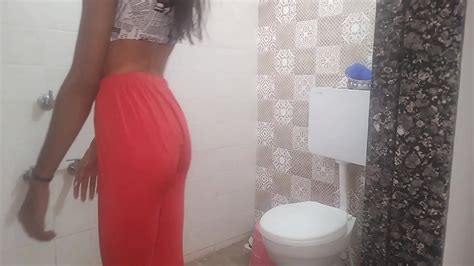 Soniya Bhabhi Sex With Her Devar In Bathroom Xvideos