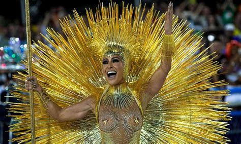 Rio Carnival Dancers Sparkle In Greatest Show On Earth Daily Mail