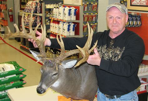 New Sc State Record Non Typical Buck Scored On March 2