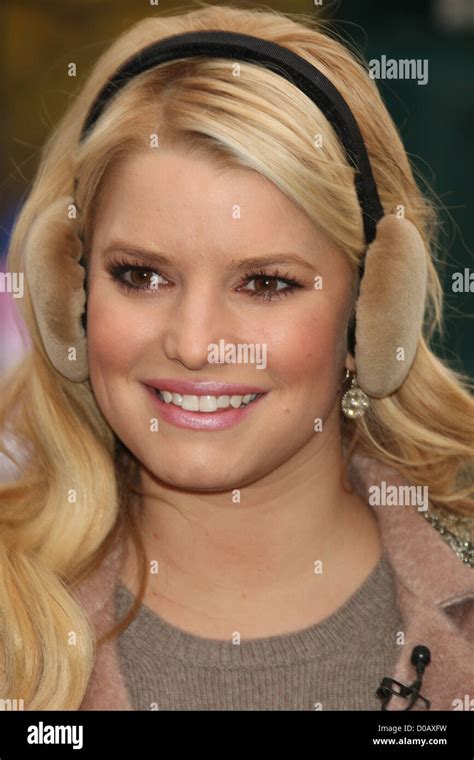 Jessica Simpson 84th Macys Thanksgiving Day Parade In New York City