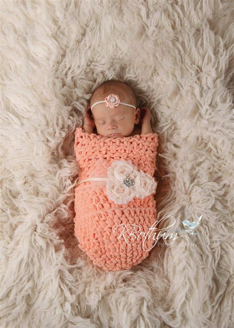 Make This Beginner Friendly Baby Cocoon Crochet Pattern For Last Minute