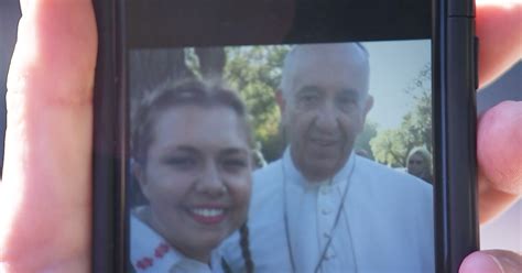 Girl Takes Selfie With Pope Francis