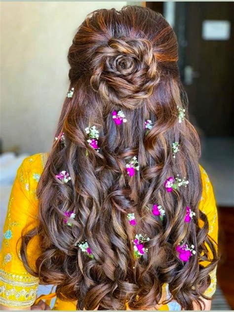 Pin By 𝓕𝓪𝓻𝓱𝓮𝓮𝓷 ☘︎ On Magic With Hairs Bride Hairstyles Indian Bridal Hairstyles Wedding