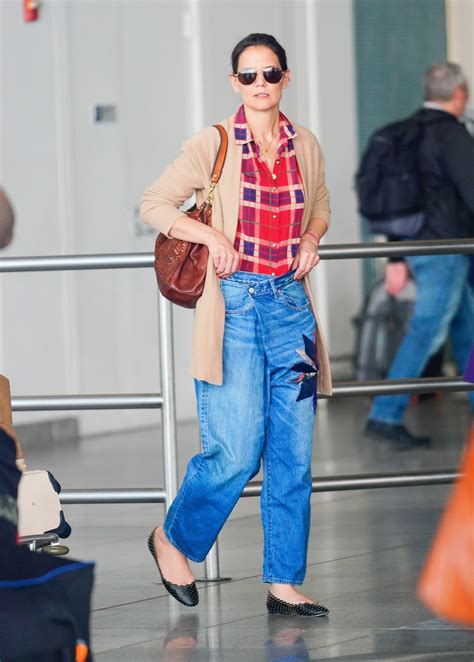 Katie Holmes Does A Cool Spin On Mom Jeans In New York City Vogue