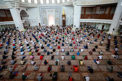 Jawi benarkan pertambahan jemaah solat fardu di masjid | Harian Metro