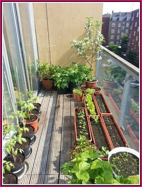 Awesome Apartment Balcony Herb Garden Ideas Images