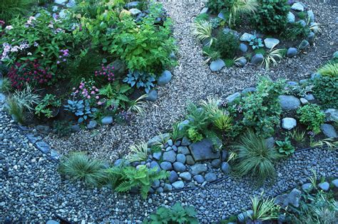 9 Tips For Rock Garden Design And Construction