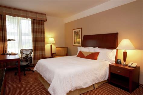 Hilton Garden Inn Toronto Airport Hotel Mississauga On Deals Photos And Reviews