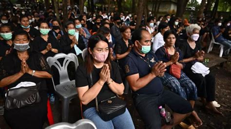 Families Of Thai Mass Shooting Victims Offer Prayers Before Cremations International Times