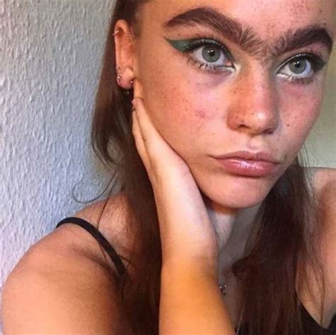 Model With Unibrow Says She Is Fetishised By Men And Her Dms Are Full