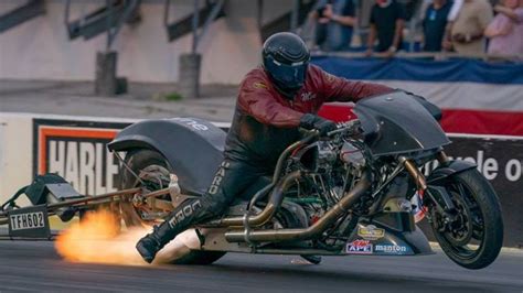 Behind The Scenes Nhra Top Fuel Nitro Harley Racing Professional Drag Bike Racers Open Pit