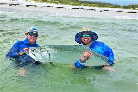 Fishingbooker How To Fish For Tarpon In Florida The Complete Guide