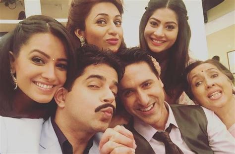 Yeh Hai Mohabbatein Cast Anita Hassanandani Aly Goni Aditi Bhatia And Others Shoot Crazy