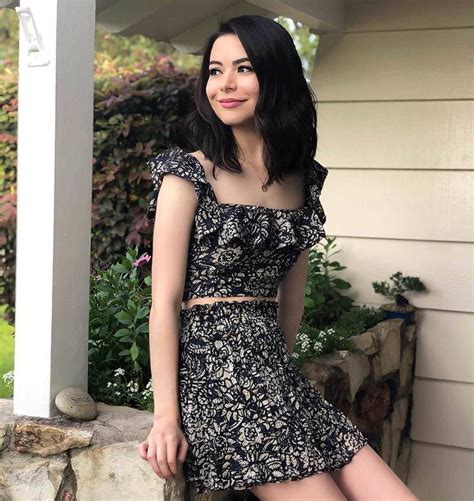 Cosgrove's career began at age seven with several appearances in television commercials, and she. Pin on Miranda Cosgrove and the iCarly cast