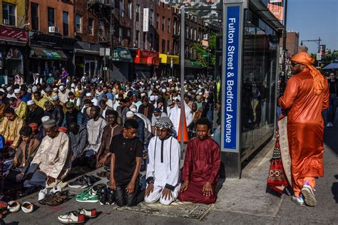 Scenes From Eid Al Fitr At One Of Bed Stuys Oldest Mosques Brooklyn Magazine