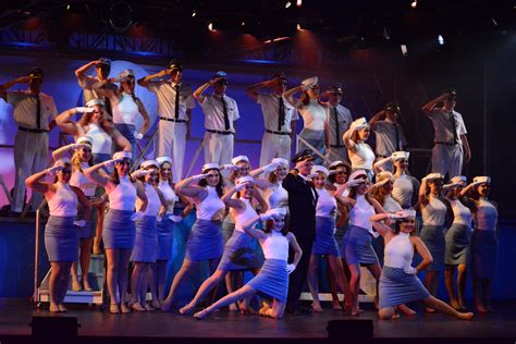 Catch Me If You Can Theatre Reviews