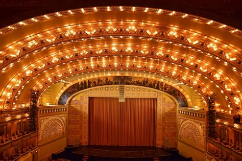 Auditorium Theatre's 130th Birthday Celebration Open House | ArchDaily
