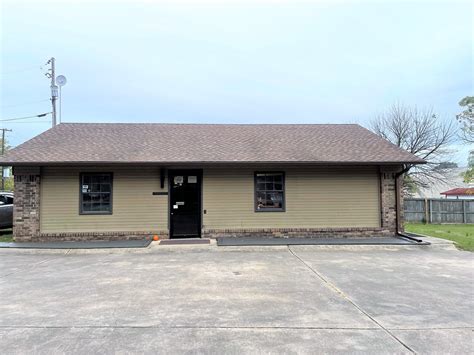 1122 Bradley Ln, Russellville, AR 72801 | LoopNet
