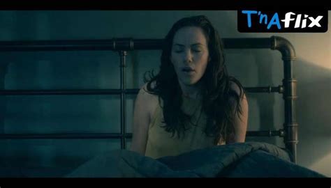 Kate Siegel Sexy Scene In The Haunting Of Hill House Tnaflix Porn Videos