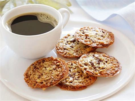 After they become lightly golden brown remove the cookie sheet from the oven. Giada de laurentiis, Florentine cookies and Cookies on Pinterest