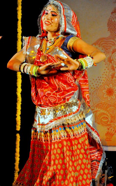 Folk Dancer Folk Dancer From Madhya Pradesh Performing In Flickr
