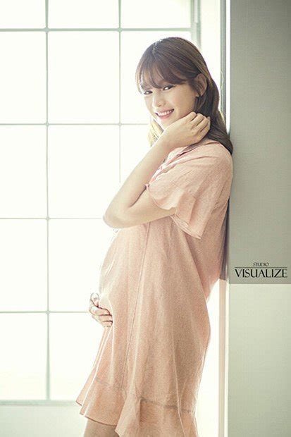 Pregnant Jung Ga Eun Dazzles In Her Recent Gorgeous Pictorial