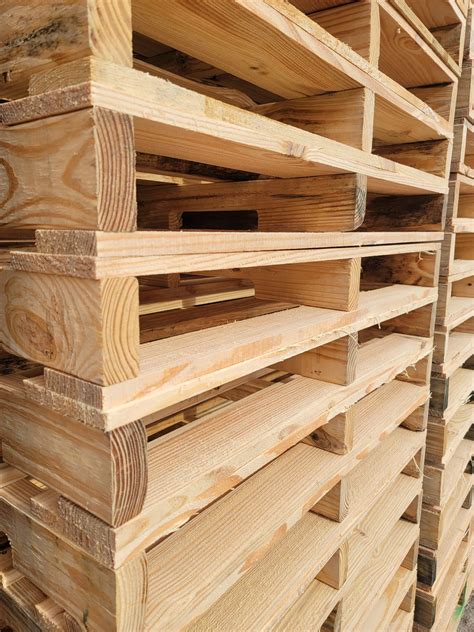 42x42- Grade A Pallets-Stringer- 2 way - Atlanta GA 30309 - Wiley Pallet