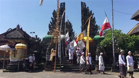 Mekotek Ngerebeg Desa Munggu Bali Culture Tradition Gambelan By