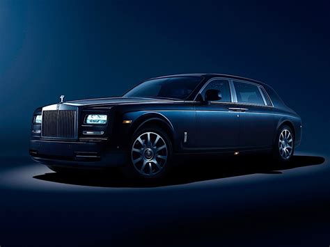 Revealed at the geneva motor show earlier this month, the new rolls royce phantom gets only a few subtle changes, but these changes are made to the right things. ROLLS-ROYCE Phantom specs - 2012, 2013, 2014, 2015, 2016 ...