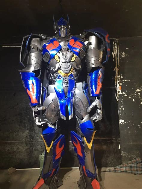 26m Realistic Transformers Cosplay Optimus Prime Transformer Robot