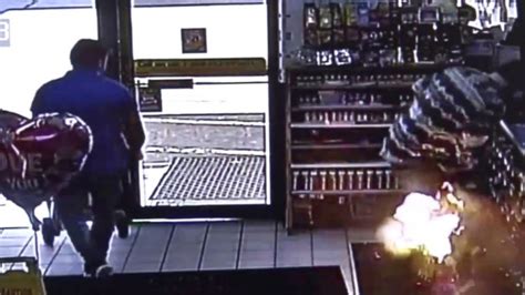 Video Shows E Cigarette Exploding In Kentucky Mans Pocket Abc News