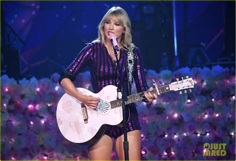 Taylor Swift Performs All Her Hits At Amazons Prime Day Concert