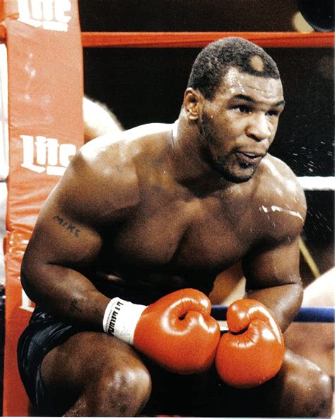 Amazon Mike Tyson Unsigned Boxing Photo Home Kitchen