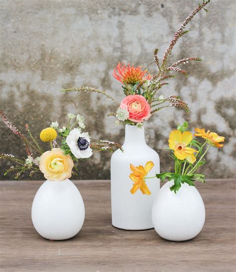 Ceramic Bud Vase Centerpiece Floral Designer Based In Austin Tx